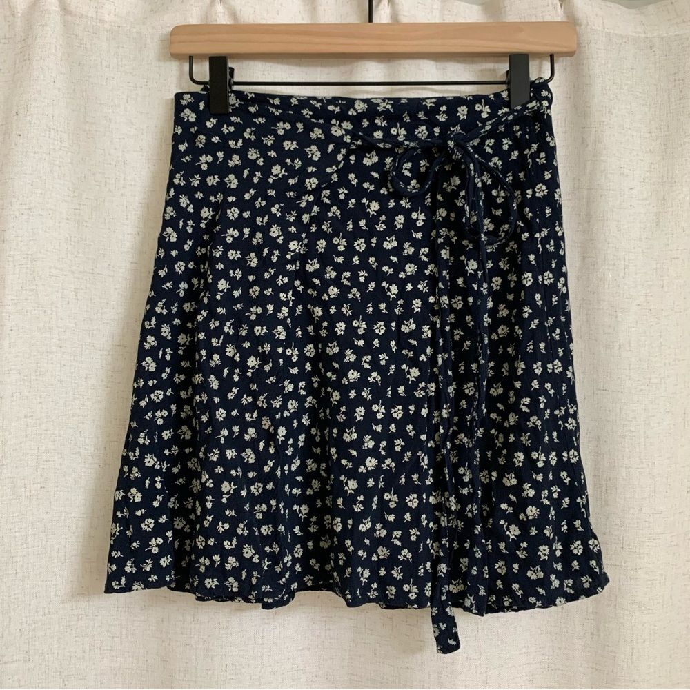 Brandy Melville Navy Blue Floral Wrap Mini Skirt Viscose Multi Size Fits All